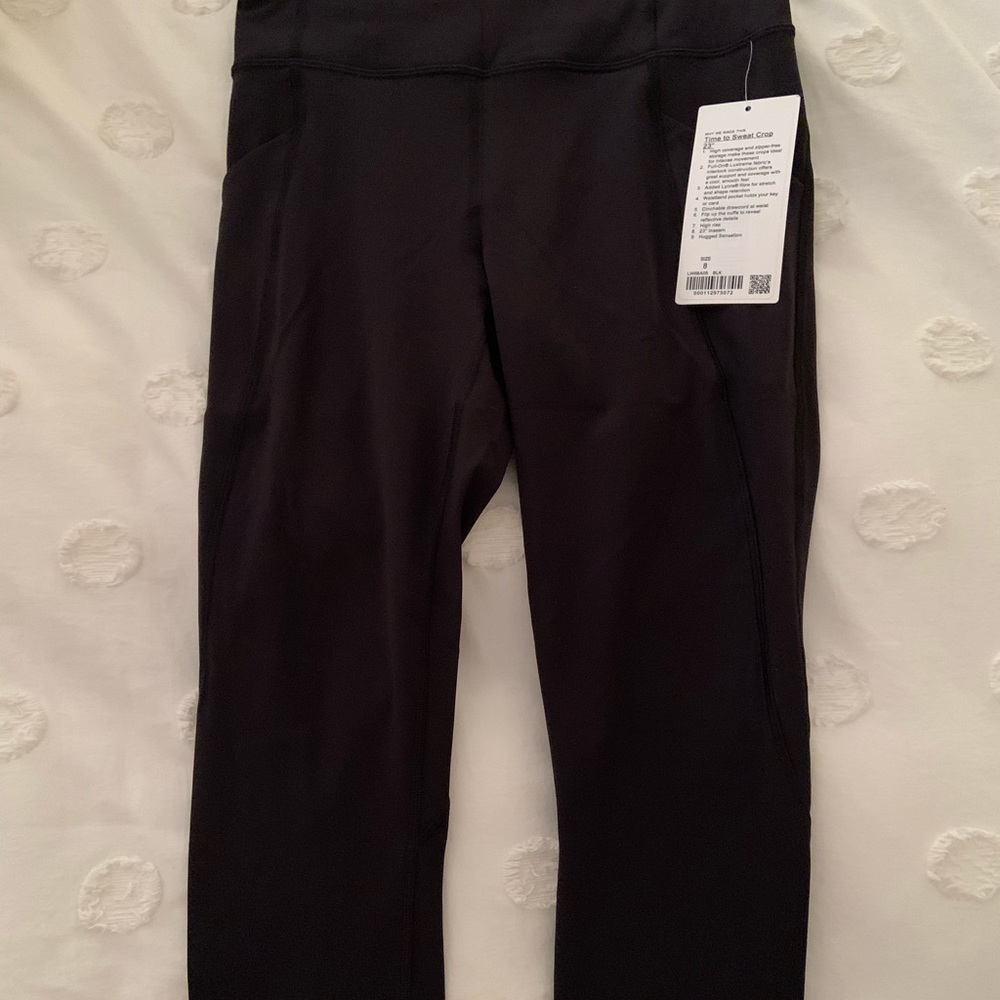 Lulu lemon time to sweat crop 23”